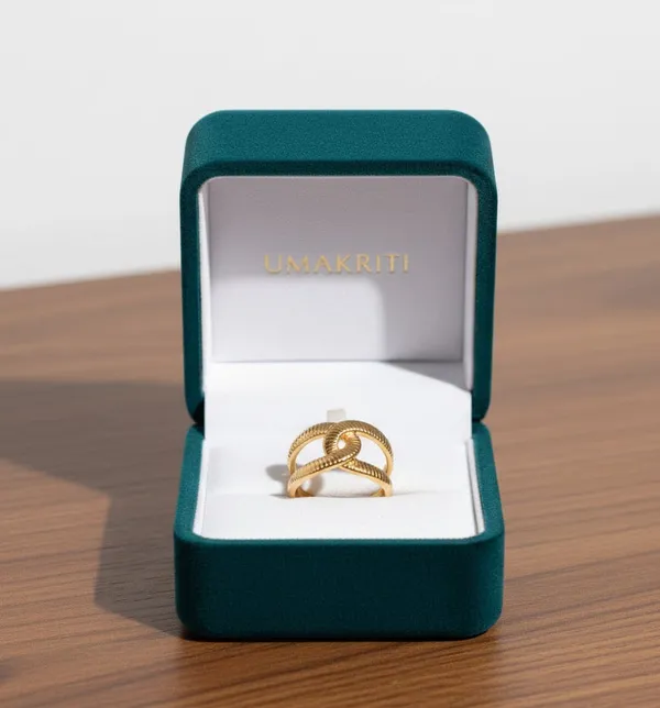 Gold_Infinity_Embrace_Ring_For_Women